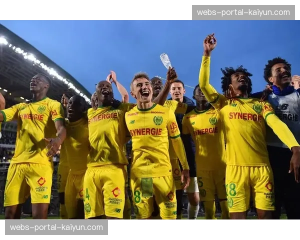 布雷斯特1-1战平南特，保级关键战各取一分